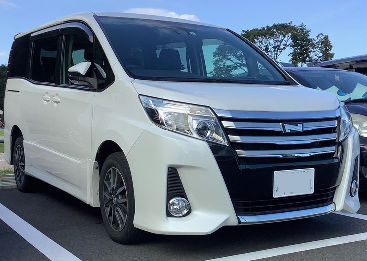 Toyota Noah Si Vulvematic